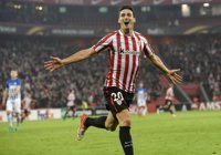 Aduriz reina en el caos de San Mamés