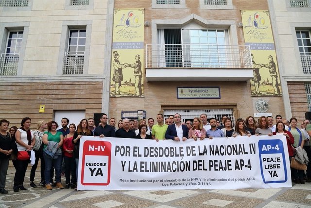 Manifestación por el desdoble de la N-IV y la eliminación del peaje