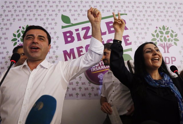 Los líderes del HDP, Selahattin Demirtas y Figen Yuksekdag