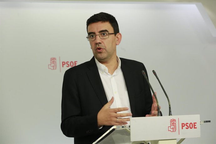 El portavoz de la Gestora del PSOE, Mario Jiménez, en Ferraz