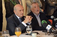 Los enfermeros piden a Montserrat que no ceda a intereses corporativistas