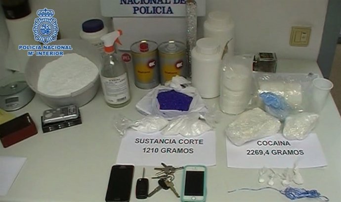 Drogas y efectos intervenidos en esta operación en Zaragoza