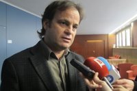 La CUP Barcelona pide retirar la bandera española del Ayuntamiento y Asens lo rechaza