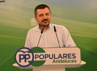 PP-A pregunta a Susana Díaz si sigue defendiendo a Chaves y Griñán