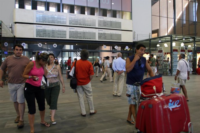 Estación de trenes AVE en Santa Justa, Sevilla