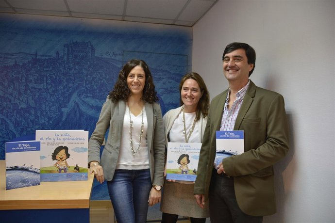 NP/FOTOS: El Consistorio Distribuirá A Los Centros Educativos De La Ciudad Dos N