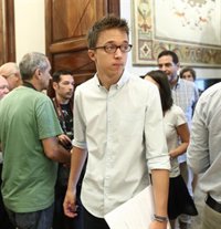 Errejón, sobre la polémica de Espinar, dice que no cree en "conspiraciones"