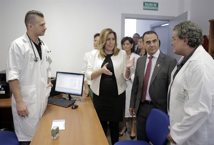 Susana Díaz en el nuevo centro de salud de La Mojonera