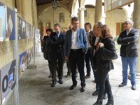 La Diputación de León inaugura la exposición 'Enfocando al Bibliobús' con fotografías de autores de la Asociación Focus