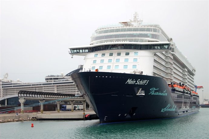 Primera Escala Buque Crucero 'Mein Schiff 5'