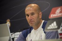 Zidane: "Nunca hago un equipo para contentar a un jugador"
