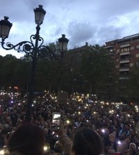 Decenas de miles de personas se movilizan en contra de la fusión hospitalaria en Granada