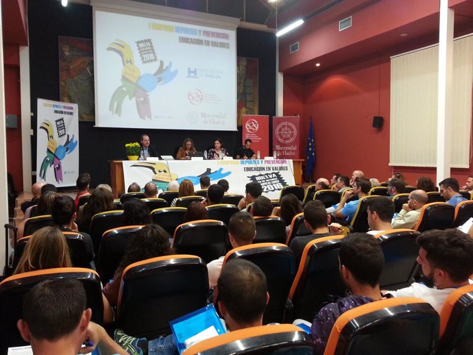 Celebración del I Simposio Deportes y Prevención en Huelva