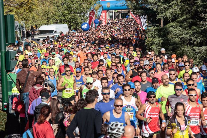 Salida de la Medio Maratón de Granada