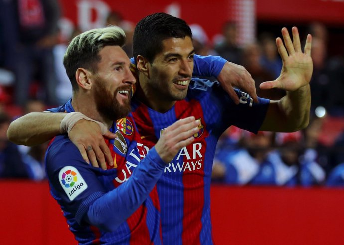 Messi apaga a un Sevilla que brilló a medias