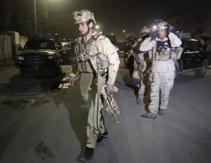 Militares afganos en Kabul
