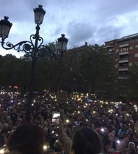 Decenas de miles de personas se movilizan en contra de la fusión hospitalaria en Granada