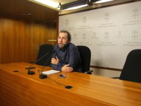 Emilio León reprocha a Fernández que sea "más exigente" con Podemos en Asturias que con el PP en Madrid
