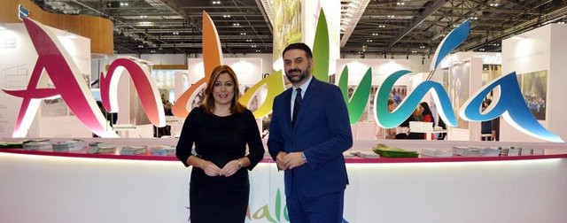Susana Díaz y Francisco Javier Fernández en la feria World Travel Market