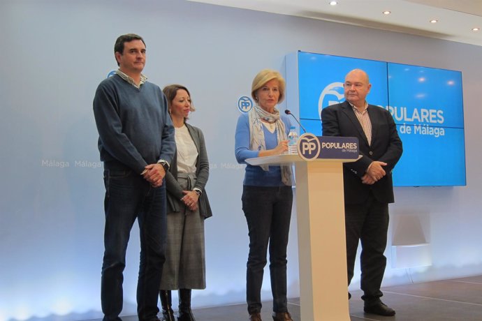 Felix Romero, Patricia Navarro, Esperanza Oña y Antonio Garrido en la sede PP