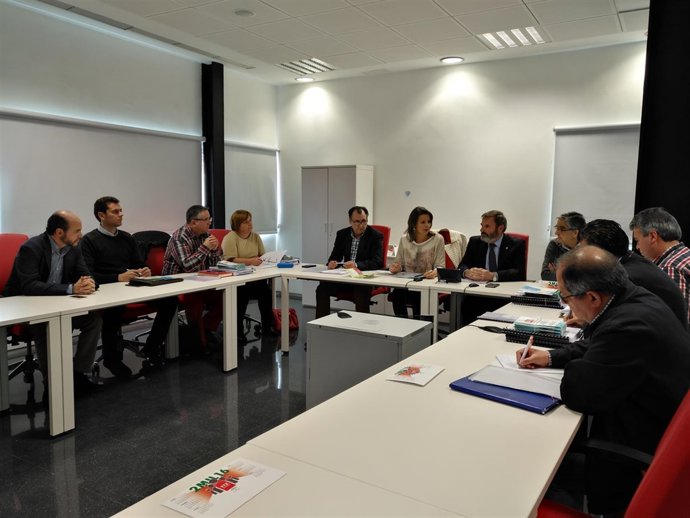 Reunión sobre la implantación del Plan de Emergencia de la Presa de Siles.