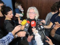 La CUP condiciona los Presupuestos de Colau a acabar con "la represión" a los manteros