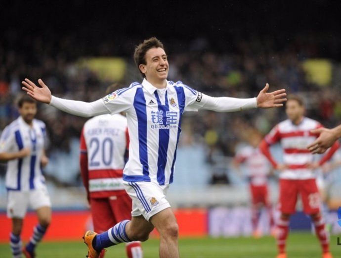 Mikel Oyarzabal Real Sociedad Granada