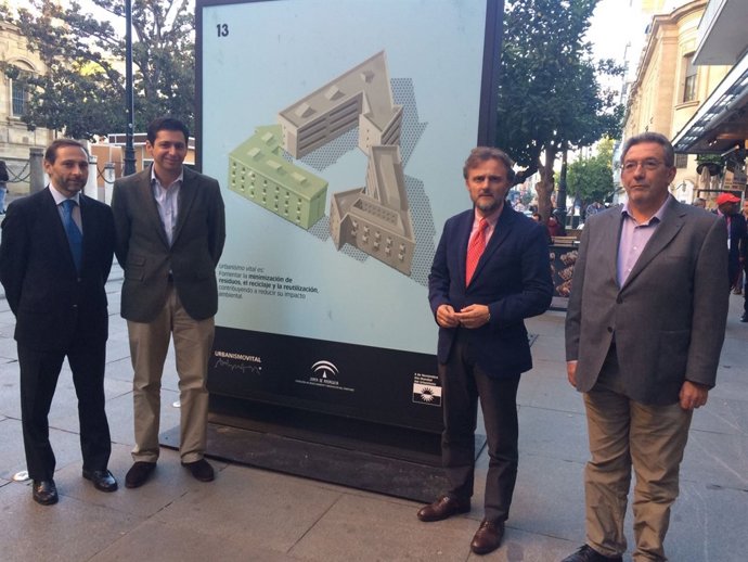 Inauguración de la exposición 'Urbanismo Vital'