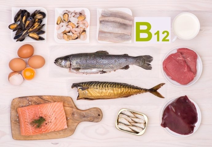 Vitamina B12, pescado, sardinas, huevos, salmón