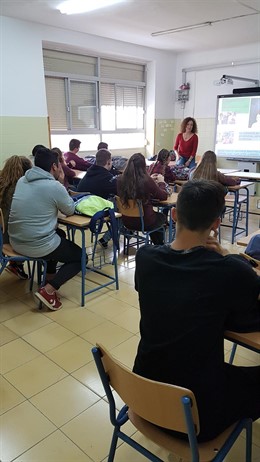 Charla sobre acoso escolar