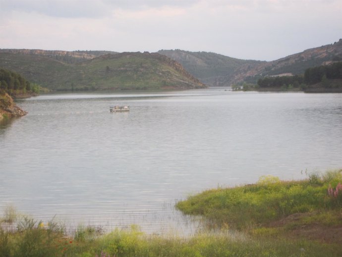 Embalse del Ebro.