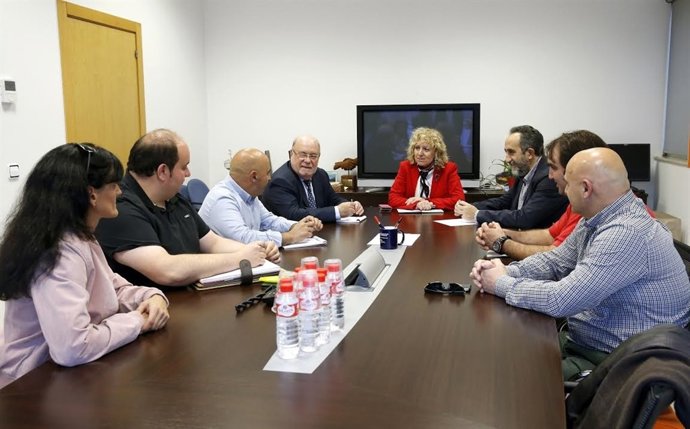 Tezanos, Sota y Blanco con el comité de Sidenor 