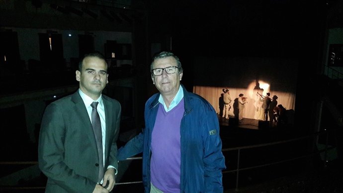 Más De 1.500 Escolares Asisten En El Teatro Guerra Al Espectáculo “Los Moussakis