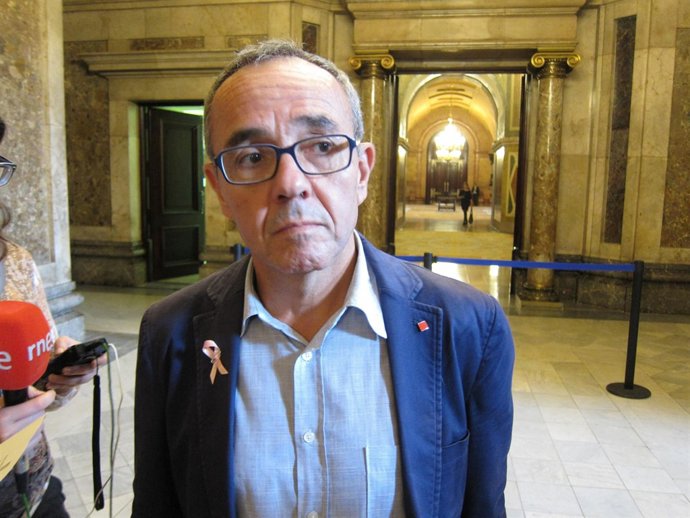 El portavoz de SíQueEsPot en el Parlament, Joan Coscubiela