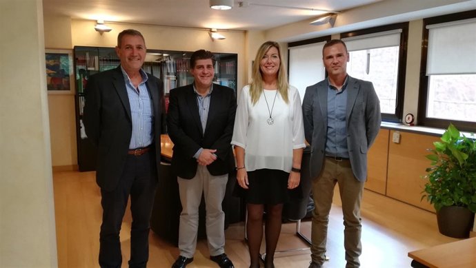 Gómez con el alcalde de Manacor