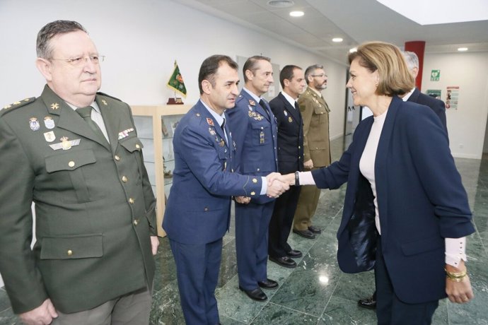 Cospedal visita el Mando de Operaciones del Ejército