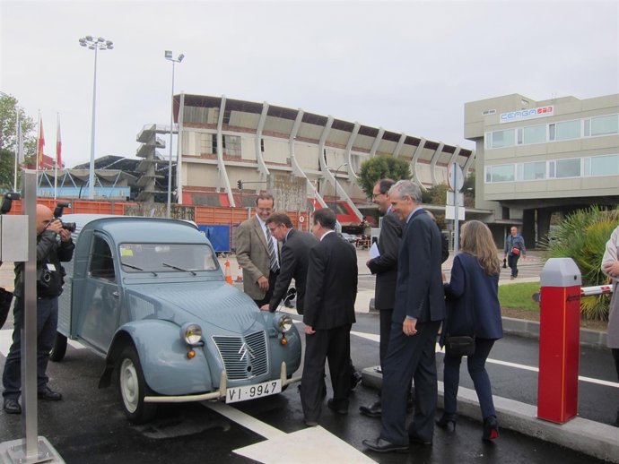 Inauguración de la nueva nave de PSA en Vigo.