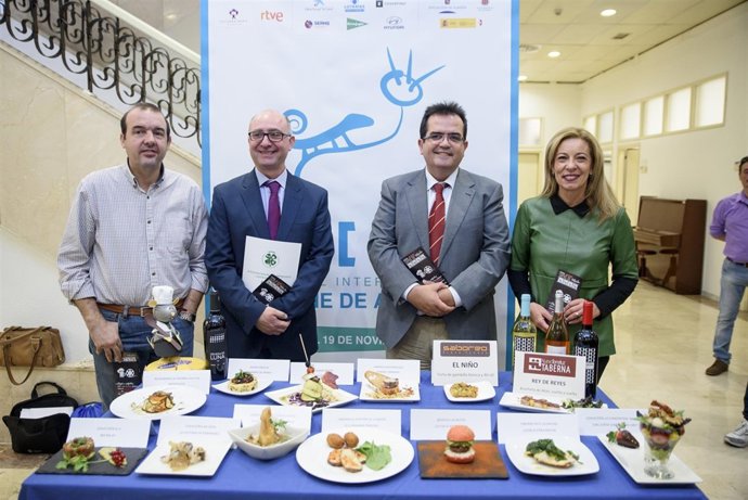 Algunos establecimientos han llevado sus creaciones a la presentación del evento