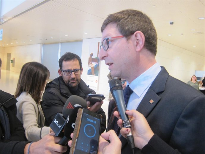 El conseller de Justicia, Carles Mundó, en declaraciones a los medios
