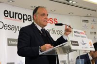 Tebas bromea sobre el nombre de la 'Peineta' y el Atlético asegura que no hay uno elegido
