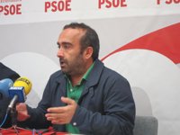Morales (PSOE) le recuerda a Pedro Sánchez que "no procede" su periplo por el país porque no hay un proceso congresual