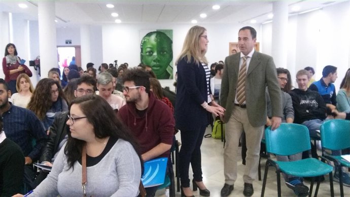 Morillo y De la Torre en la jornada de motivación para el emprendimiento.