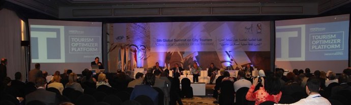 Presentación de nuevo concepto de turismo urbano en la Cumbre de Luxor