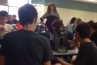 Estudiantes gritan 'Construye el muro' en un colegio de Michigan en presencia de compañeros latinos