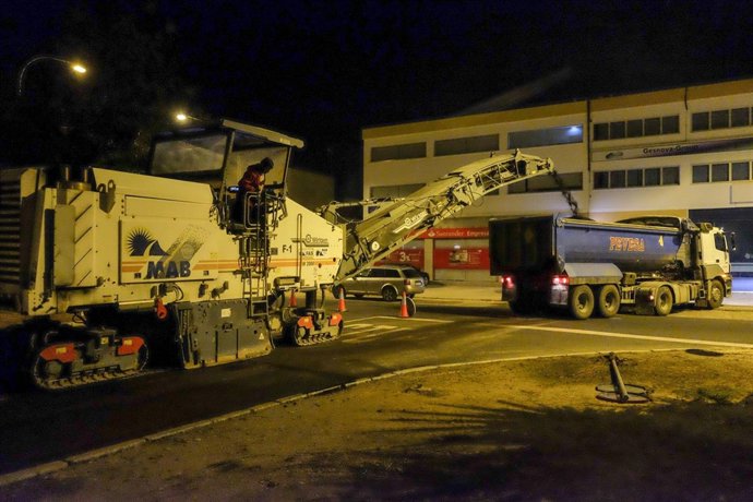 Arrancan las obras de repavimentación en los polígonos.