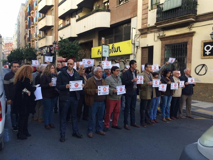 UGT corta el tráfico tras la muerte de un trabajador