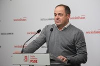 PSOE dice a PP que consejero de Sanidad está ocupado y preocupado de la sanidad