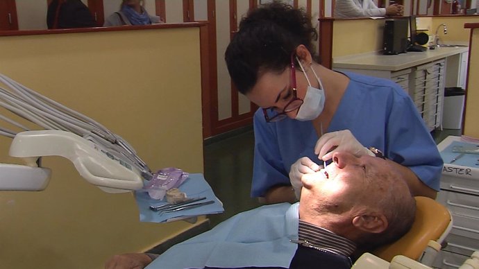Los implantes dentales ya no suponen un riesgo para las personas con diabetes
