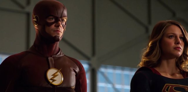 Escena del crossover de 'Arrow', 'Flash', 'Supergirl' y 'Legends of Tomorrow'