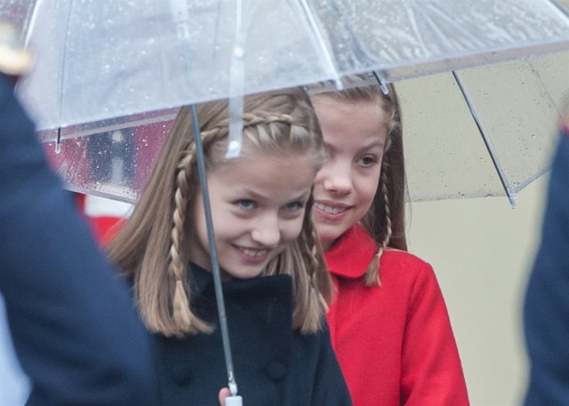 Leonor y Sofía vestidas de Carolina Herrera